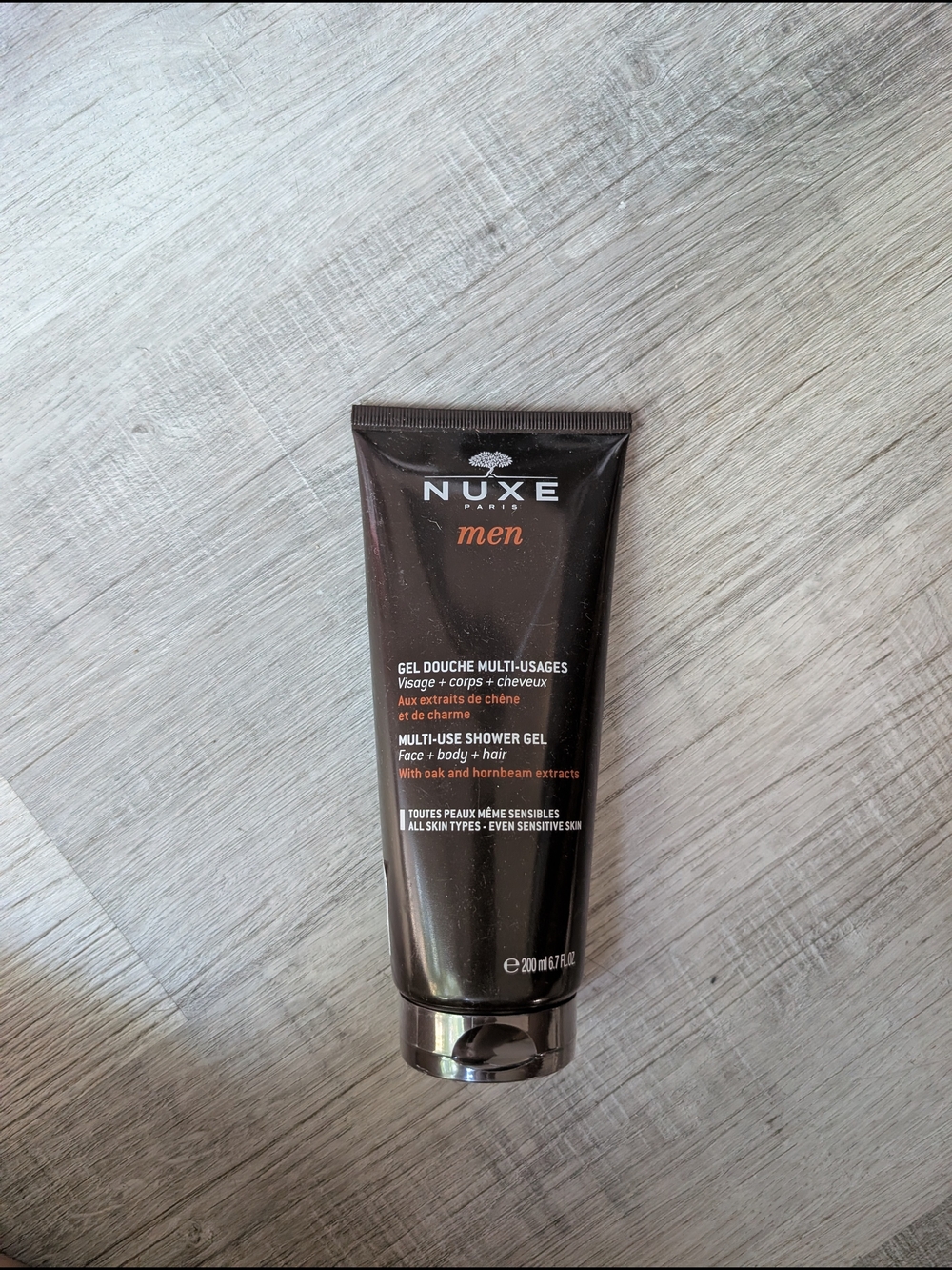 NUXE Men Multi-Use Shower Gel — Black